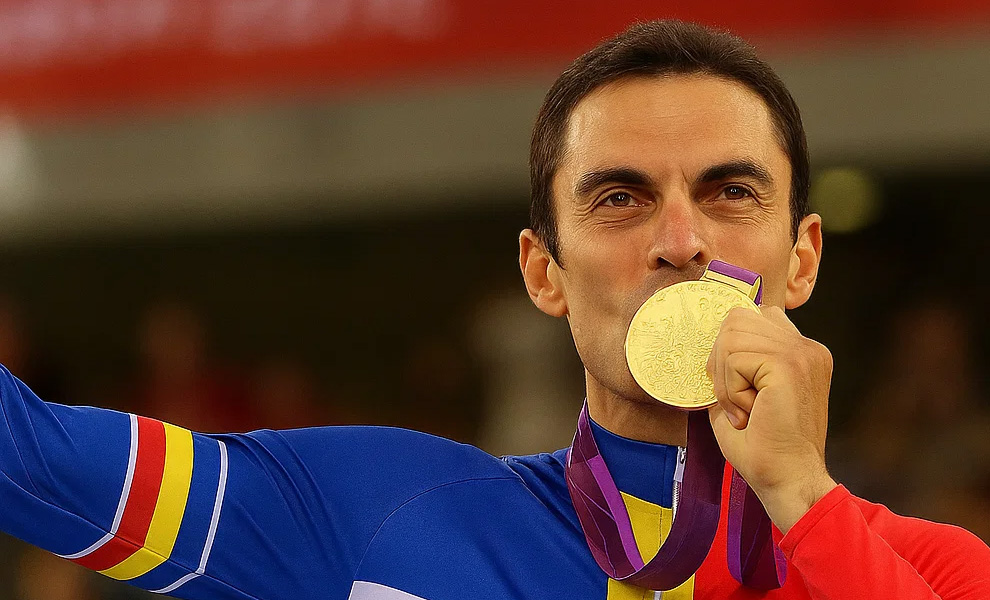 Eduard Carol Novak: „Limitele ni le impunem singuri. Greșim atunci când ne condiționăm visele și aspirațiile.”